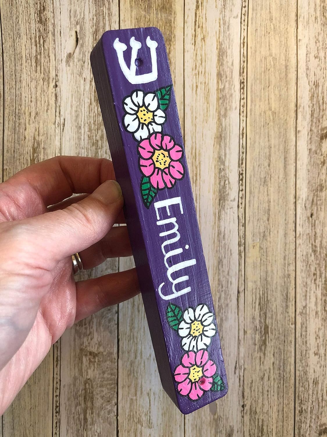Personalized Floral Mezuzah Case for Girls - Hand Painted Wooden Judaica with Custom Name